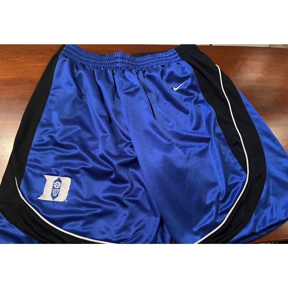 Vintage Duke University Nike Basketball Shorts Size L